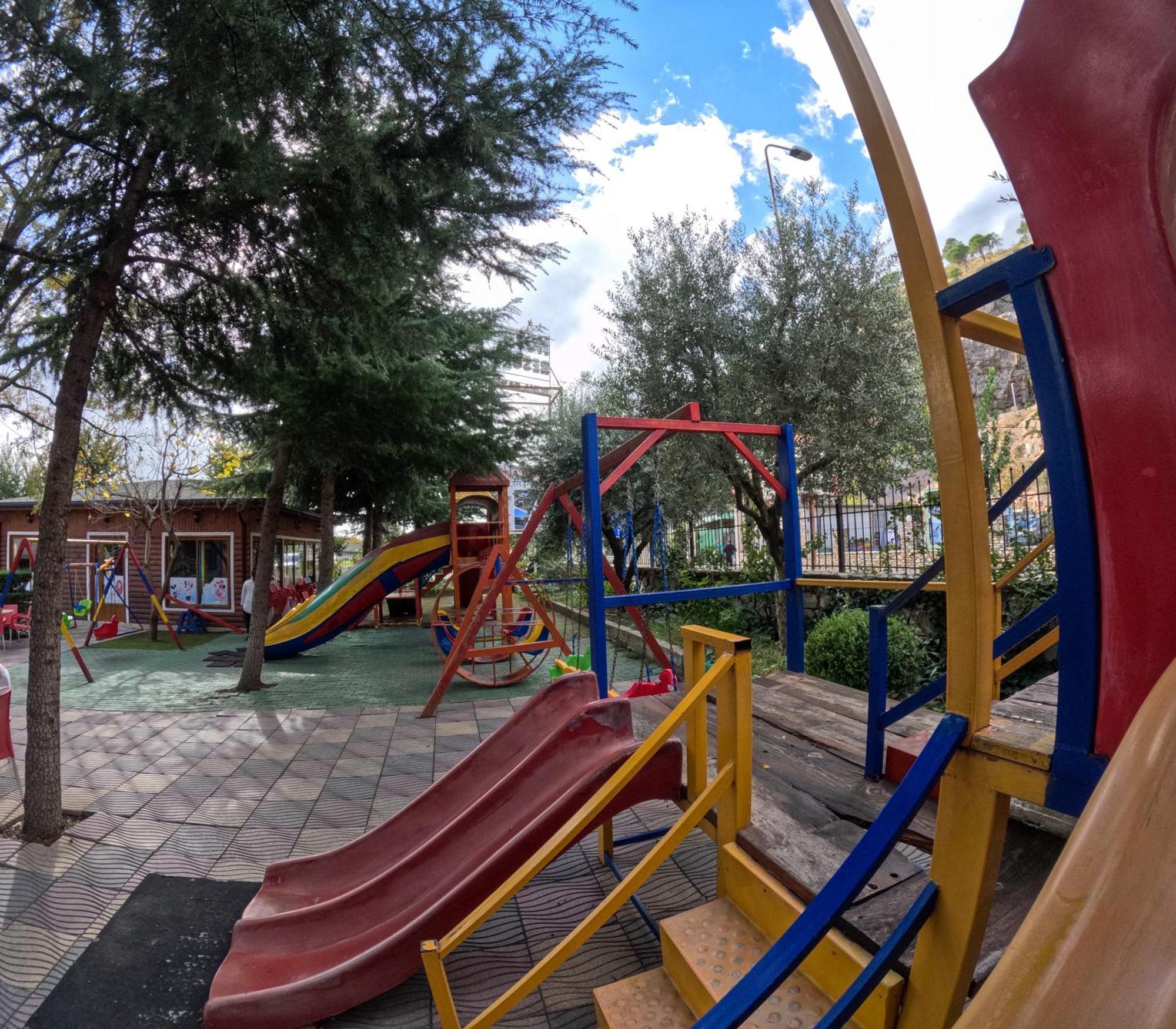 Buna Park Hotel Шкодер Екстер'єр фото