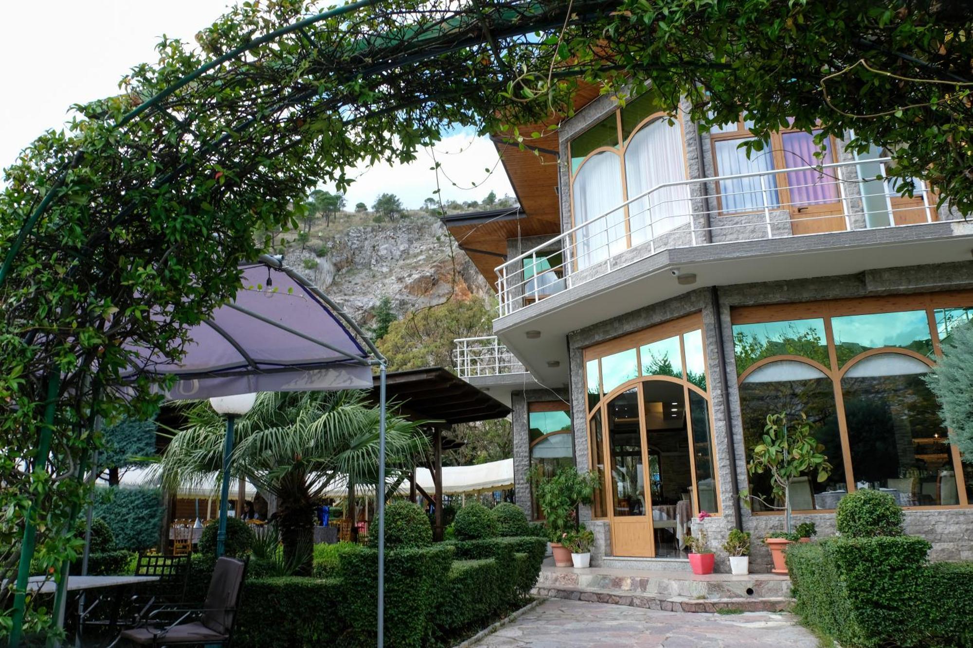 Buna Park Hotel Шкодер Екстер'єр фото