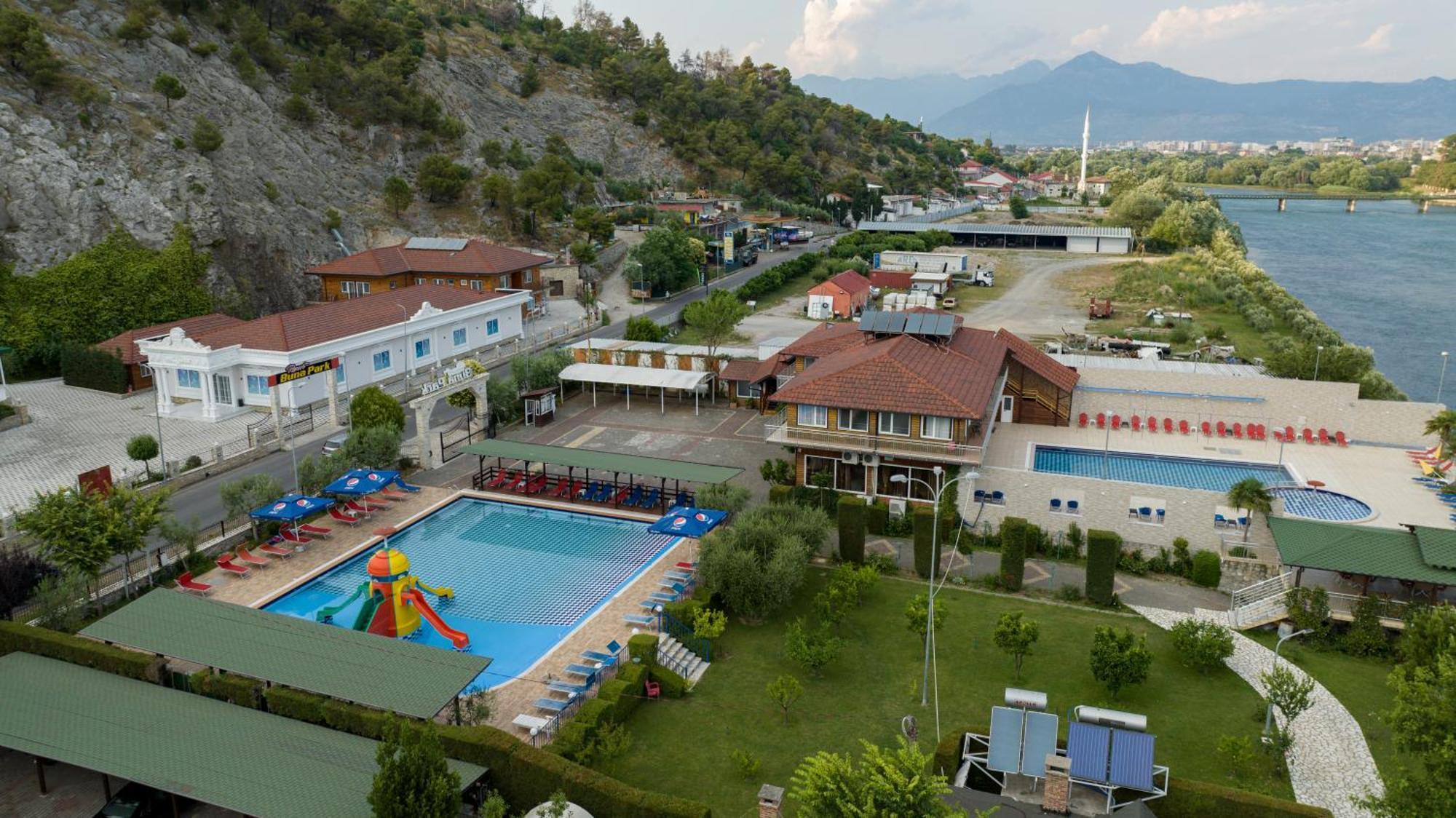 Buna Park Hotel Шкодер Екстер'єр фото