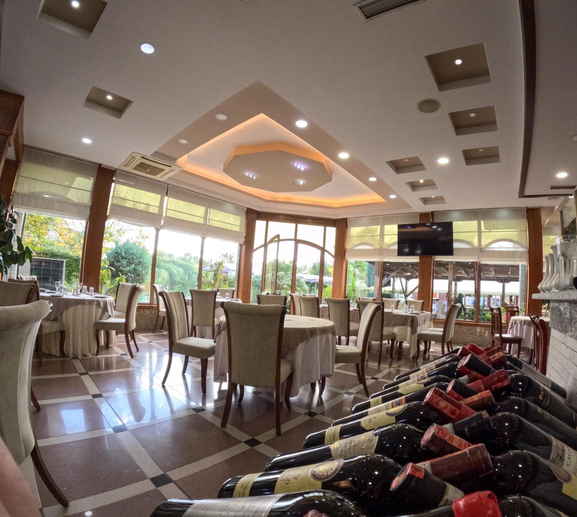 Buna Park Hotel Шкодер Екстер'єр фото