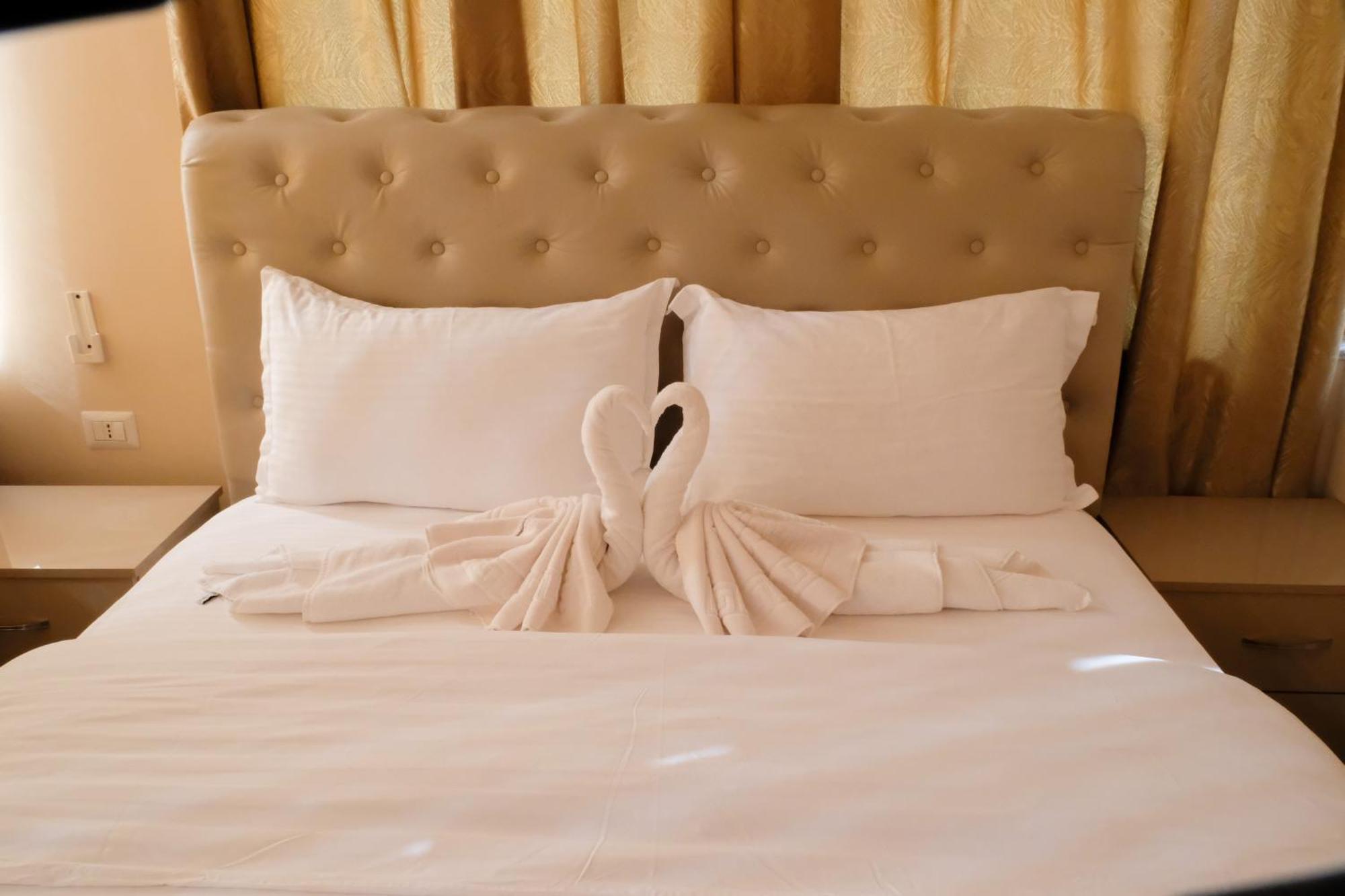 Buna Park Hotel Шкодер Екстер'єр фото